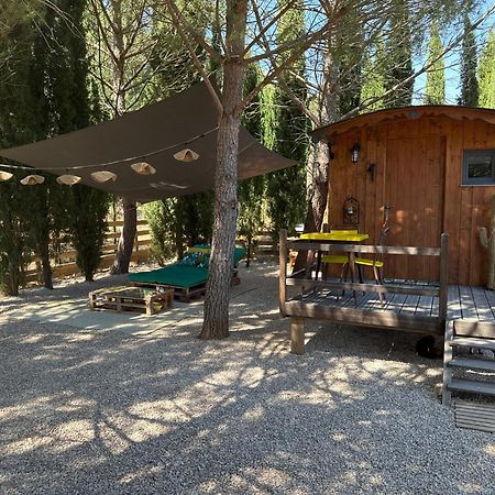 Superbe Roulotte De Charme Hotel Bagnols-en-Forêt Kültér fotó